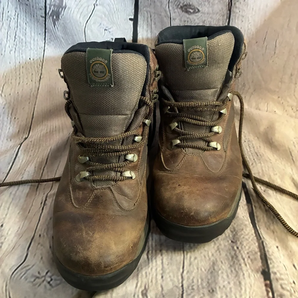TIMBERLAND Chocorua 15130 Waterproof Hiking Boots Mens Size 9.5W A1959 Shoes GUC